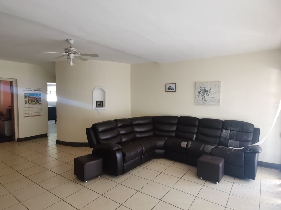 4 Bedroom Property for Sale in Amsterdamhoek Eastern Cape